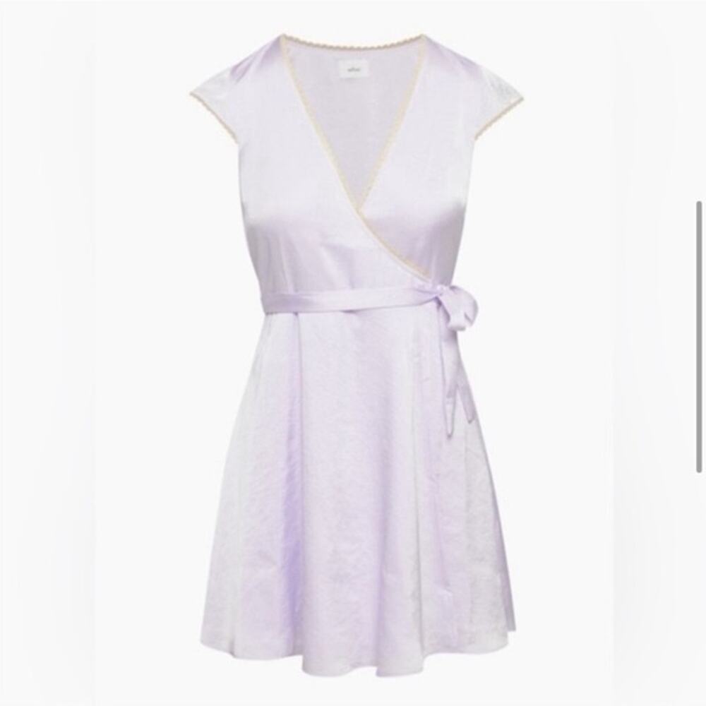 Wilfred Aritzia‎ lavender mademoiselle satin wrap dress, size Medium, coquette - Picture 1 of 6